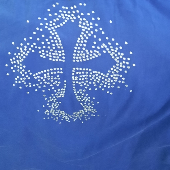 Clothes - Picture 3 of 3